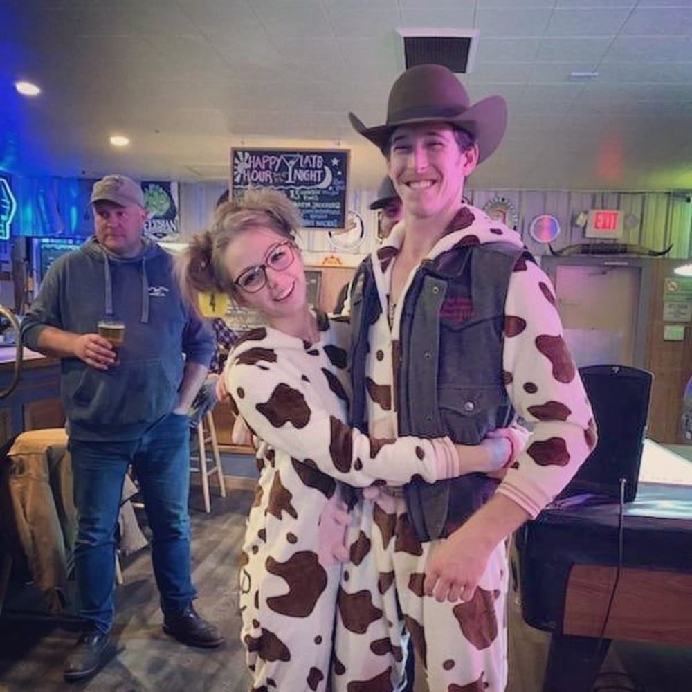 Meet your Posher, Tia